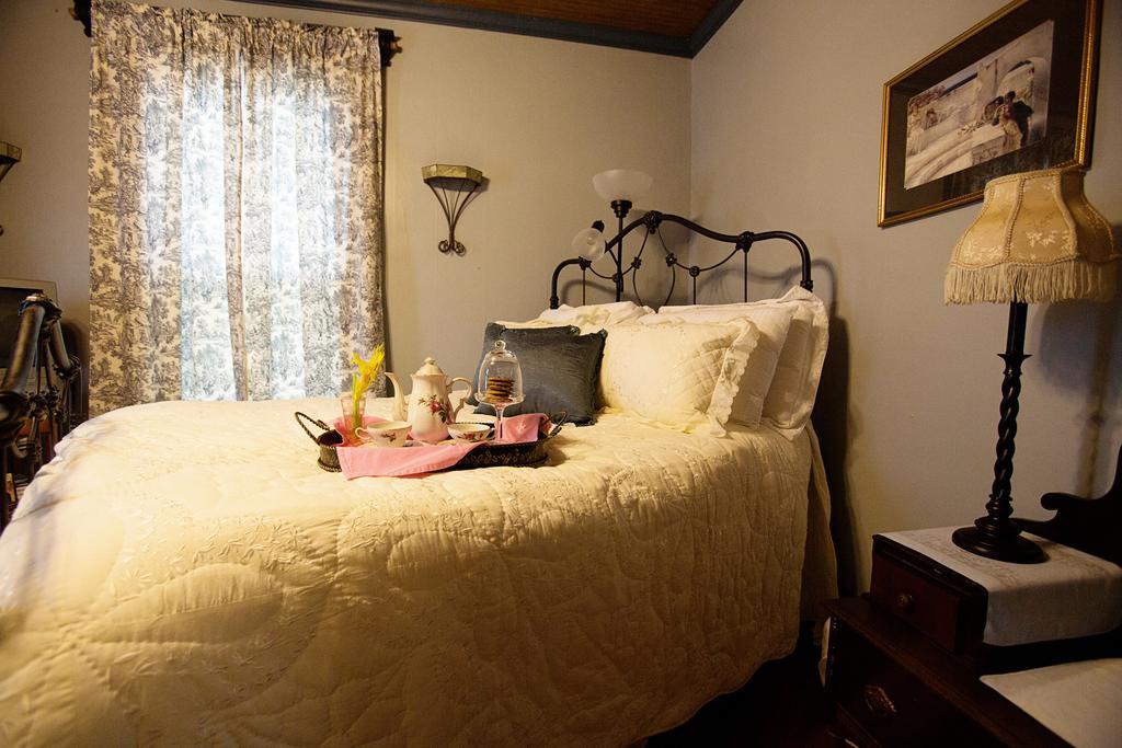 Bees B & B-V Mount Airy Bilik gambar